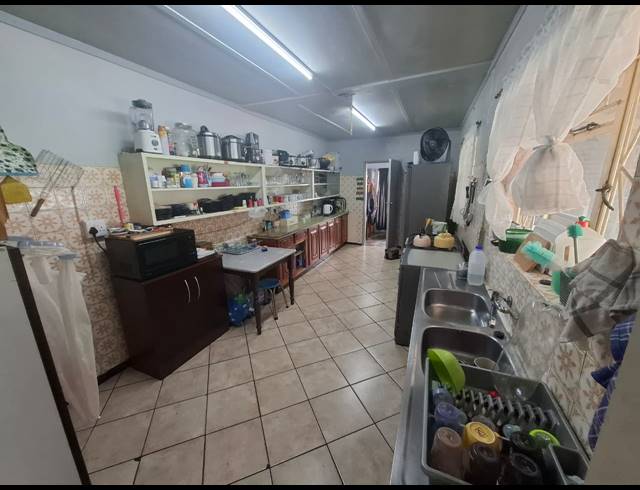 4 BEDROOM HOUSE FOR SALE IN VANDERBIJLPARK CW 5